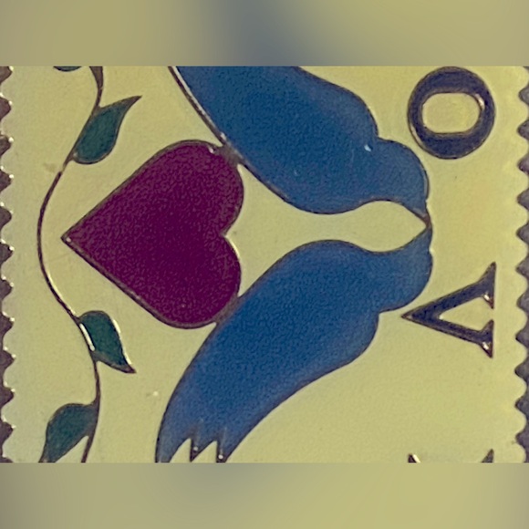 Vintage Love Doves Heart 25c Postage Stamp Pin Pinback Lapel Brooch - Picture 10 of 10